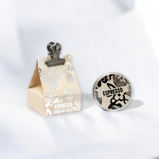 Handgefertigter Lippenbalsam von Agnes + Cat bei biorundum - Lipbalm, Lippenpflege, rundum bio, Kaffee, Martini, Vegan, Geschenk, Handgefertigt, Feuchtigkeitsspendend, Avocadobutter, Beauty