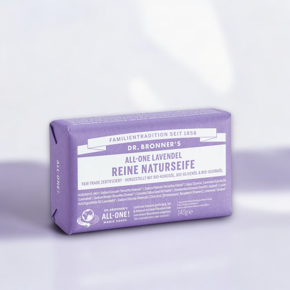 Fair Trade zertifizierte Lavendelseife von Dr Bronner bei biorundum - Dr. Bronner, Naturseife, Lavendel, Bio, Fair Trade, Nachhaltigkeit, Hautpflege, Entspannung, Aromatherapie, natürliche Handseife, vegan