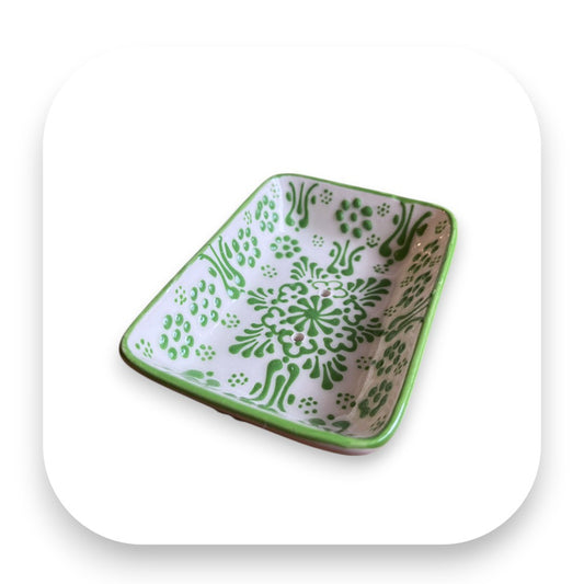 Handgefertigte Keramik im fröhlichen Grünton - Seifenschale, Keramik, handgefertigt, Pistaziengrün, Badezimmer, nachhaltig, Deko, Geschenkidee, traditionell, Iznik, biorundum