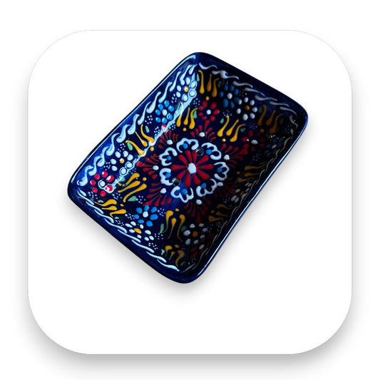 Bunte muster von Iznik Keramik - keramik seifenschale, handgefertigte seifenschale, iznik keramik, traditionshandwerk, badezimmerdeko, geschenkideen, nachhaltige geschenke, kunstwerke, farbenfrohe dekoration, biorundum