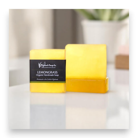 Feuchtigkeitsspendende Naturseife mit Zitronengras - naturseife, zitronengras, highland soap company, seife, handgemacht, bio, vegan, hautpflege, frisch, feuchtigkeitsspendend, Naturkosmetik, Bio-Kosmetik, biorundum